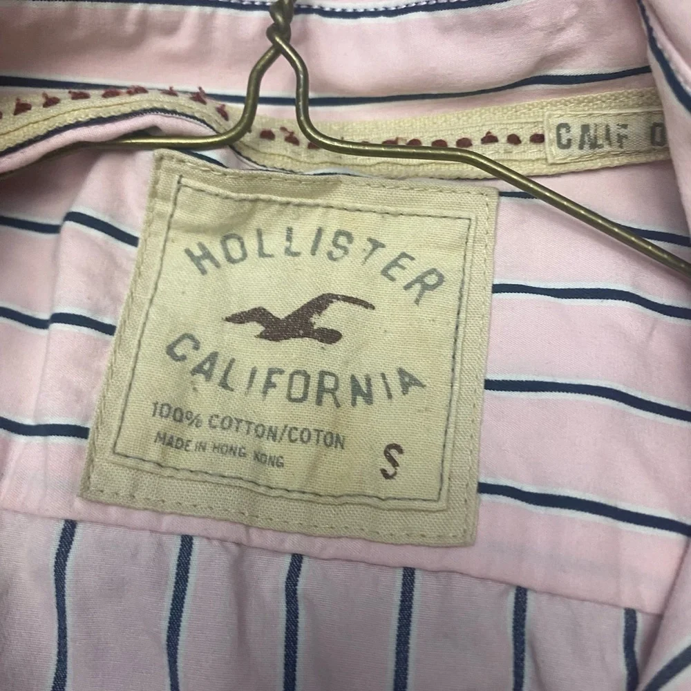 Hollister Men California Pink Stripe Size Small Button Down Shirt Long Sleeves